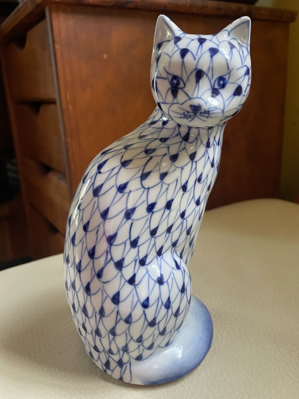 Vintage Andrea by Sadek Handpainted Cat Figurine Blue & White Fishnet 7.5"